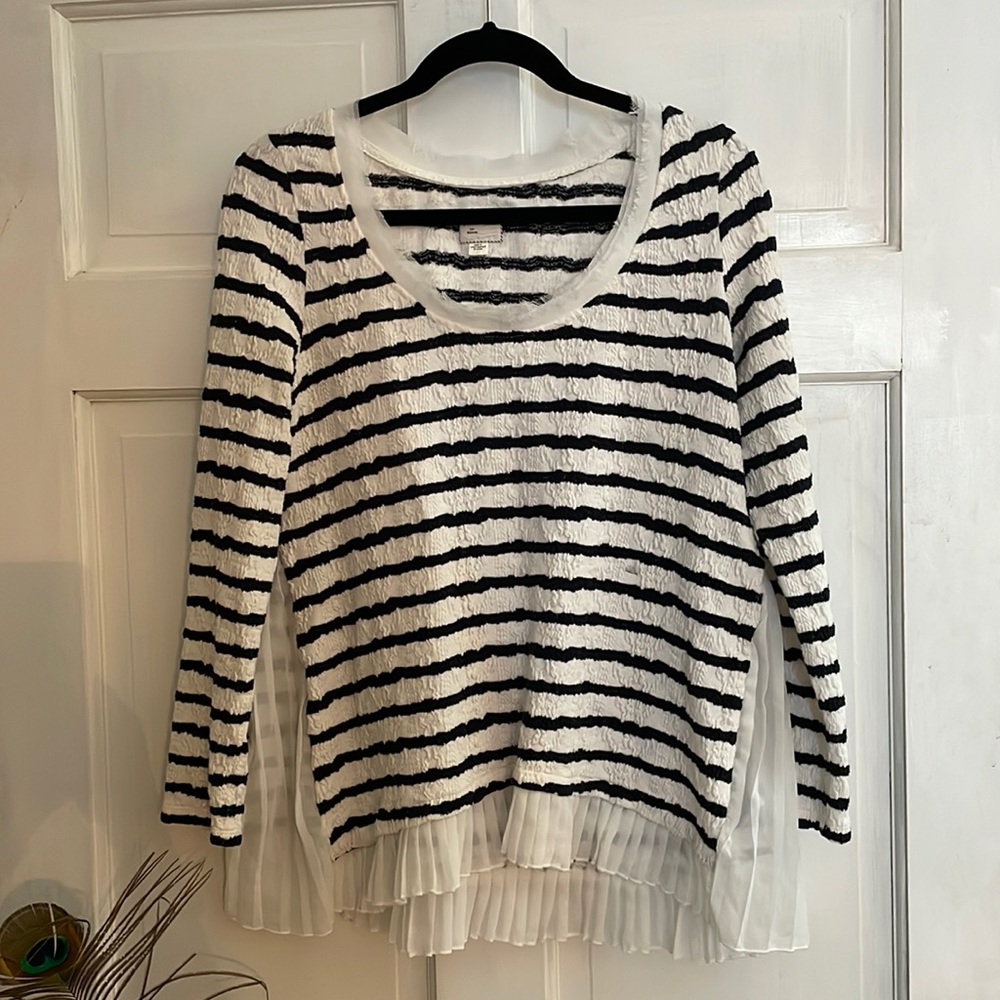 Anthropologie Striped 9-Hi 5 pleated top